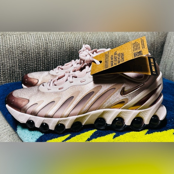 Nike Air Max DN8 Women’s Shoes SZ 10 Brand New W/Tags - Picture 4 of 8